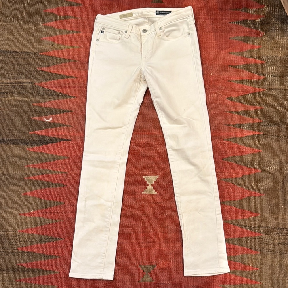 AG Adriano Goldschmied Stevie Jeans - size 27 in White. Slim Straight.